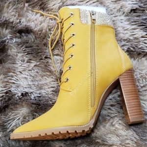 STEVE MADDEN Lizziey Pointed Toe Bootie (Women)
